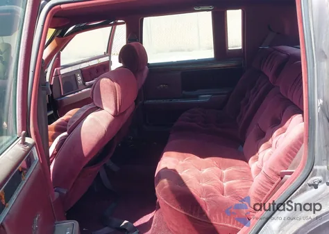 1990 Chrysler New Yorker Fifth Avenue z USA, uszkodzony, nr VIN 1C3XY66R3LD704517